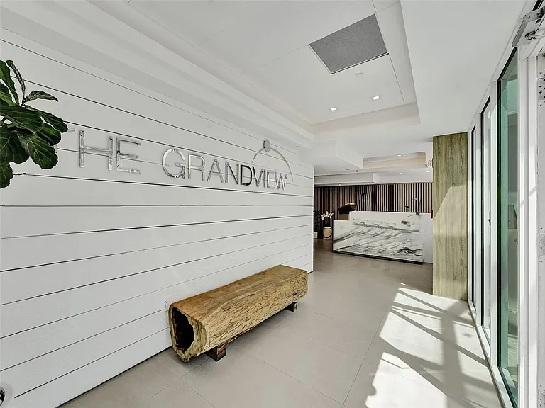 5900 Collins Ave #408-A — Photo 28