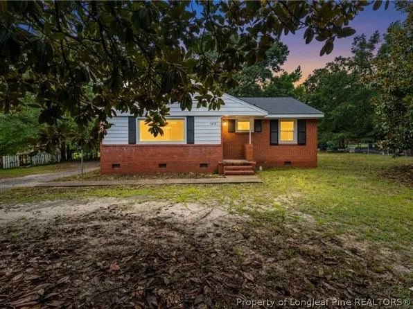 1413 Stansfield Dr, Fayetteville, NC 28303