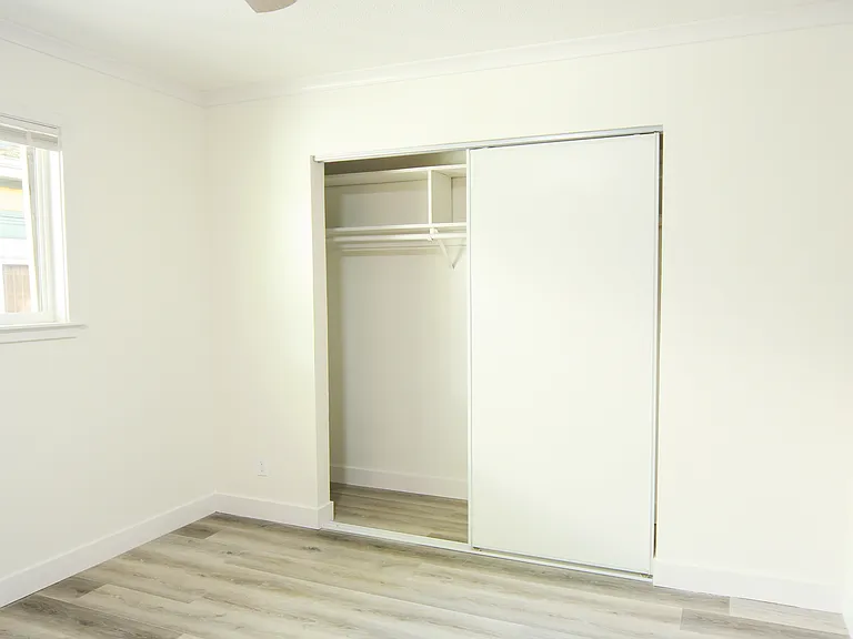 2810 H St #6 — Photo 3