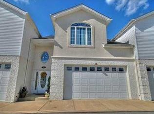 202 Chateau Dr, Aliquippa, PA 15001