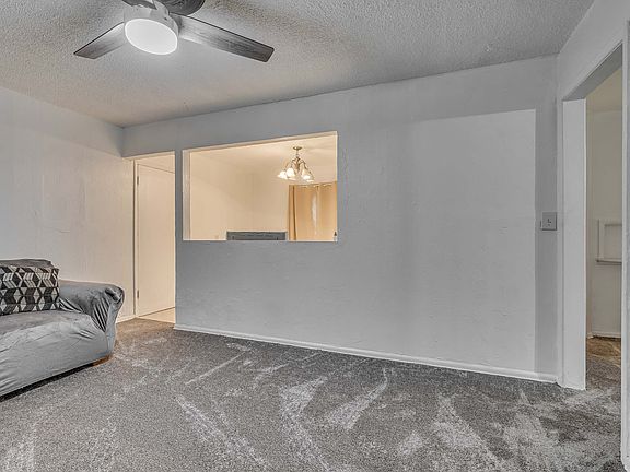 4th image of 2521 SW 45th St