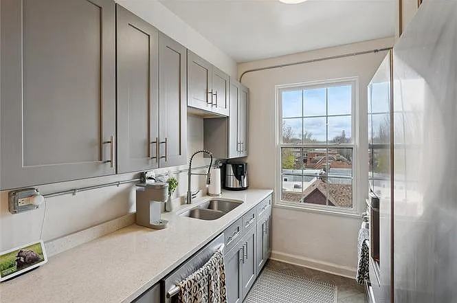 372 S Highland Ave #508 — Photo 8