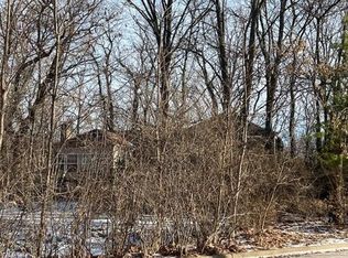 1851 Cooper Ln, Highland Park, IL 60035