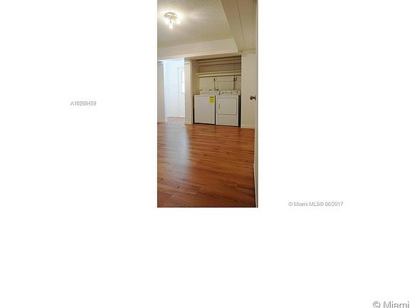 5th image of 6729 N Parkway Dr