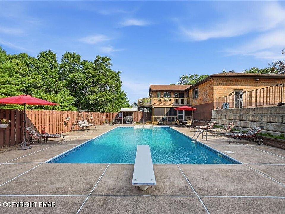 1st image of 345 O'Donovan Dr
