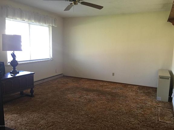 5th image of 4085 Silver Oaks Dr