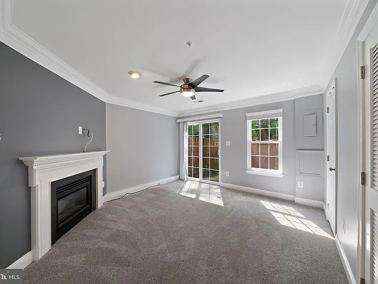 18613 Village Fountain Dr — Photo 11