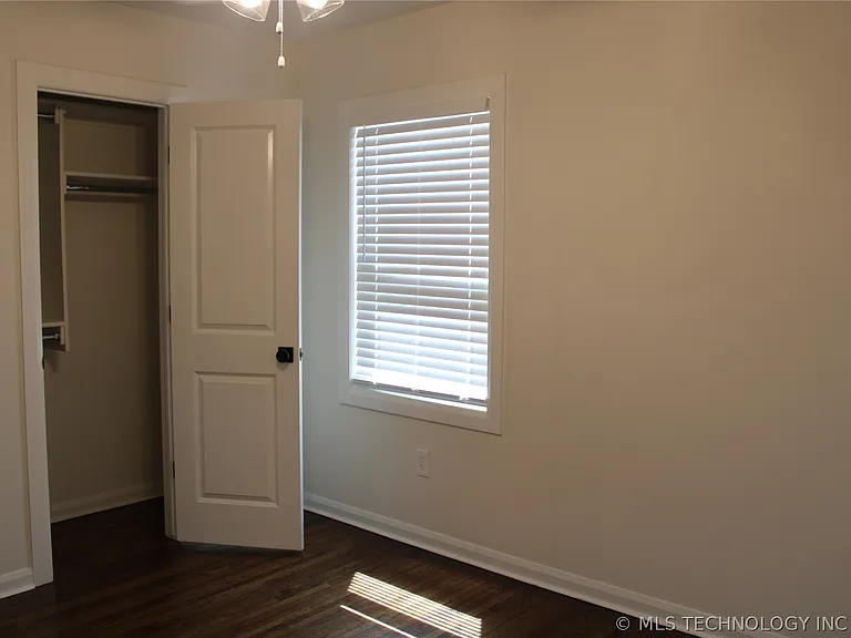 1428 S Harvard Ave — Photo 11