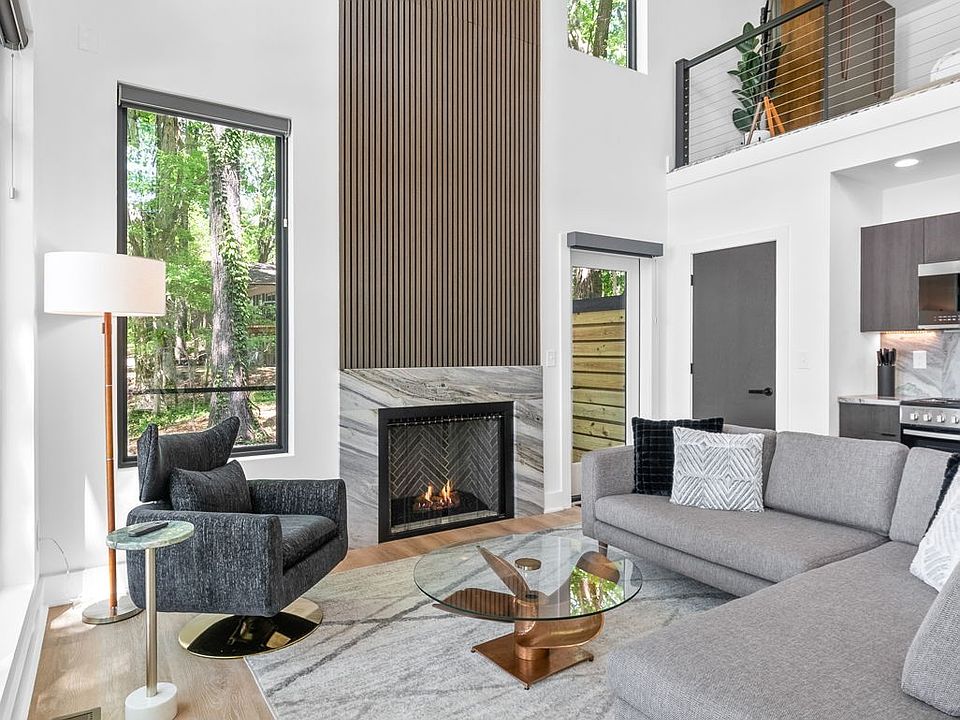 7th image of this home