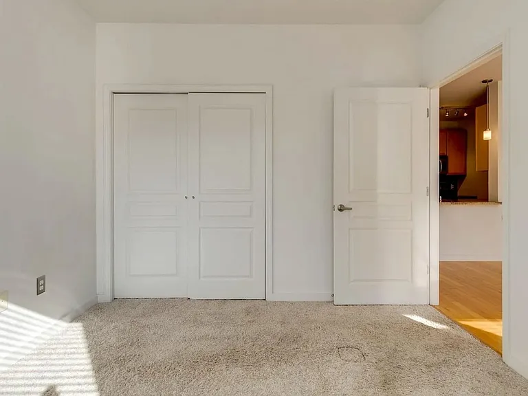 3000 Vanderbilt Pl #324 — Photo 17