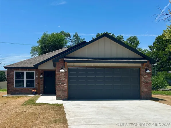 100 N Indianola St, Pryor, OK 74361