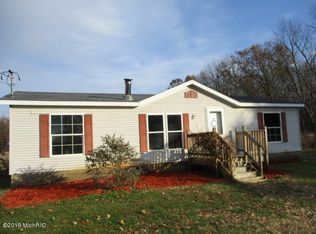 81295 39th St, Decatur, MI 49045