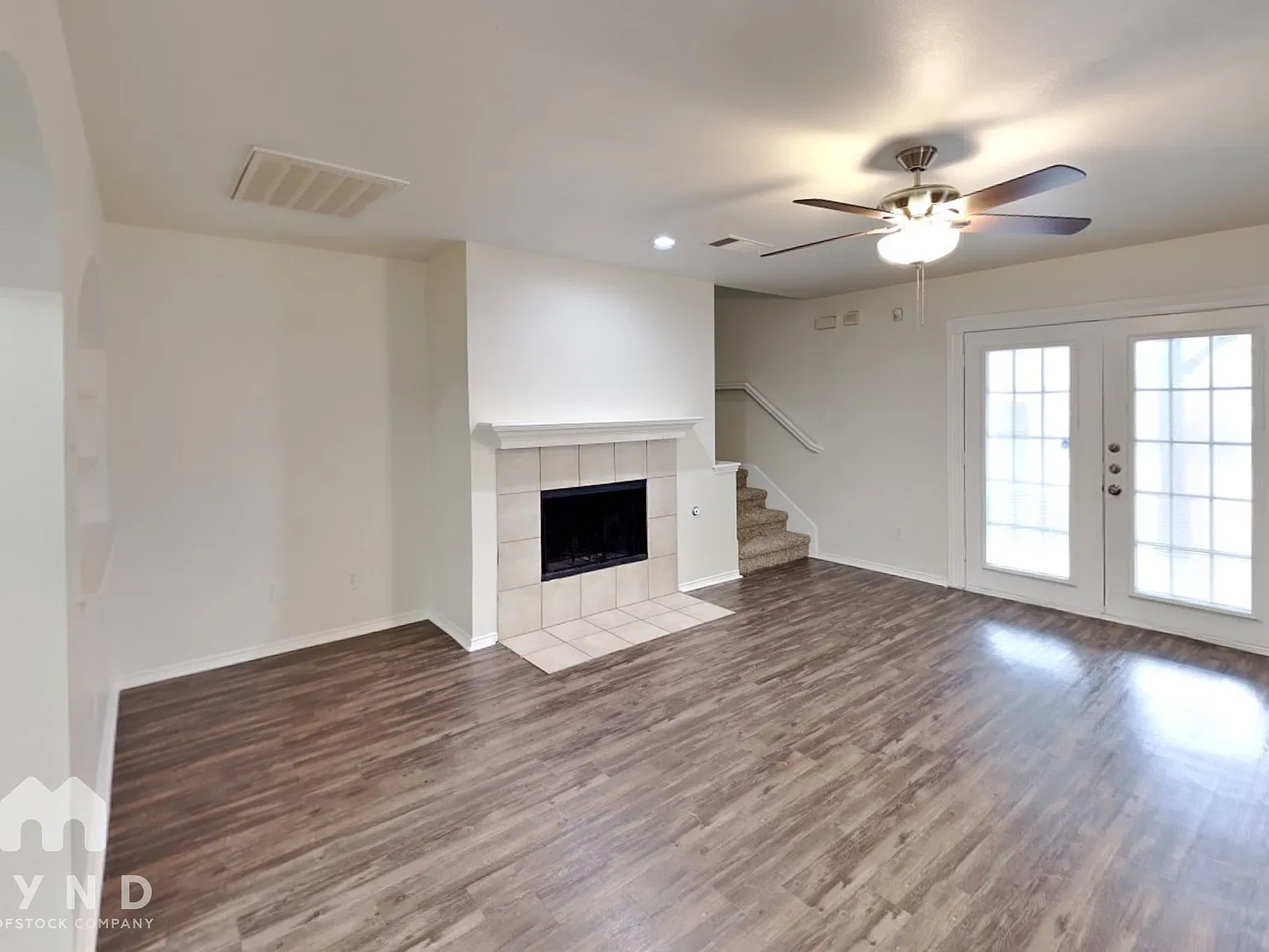 5 bed, 2.5 bath, 2345 sqft, $2,325 — Photo 4