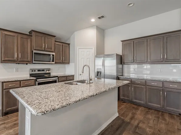 11808 Castleford Way, Crowley, TX 76036