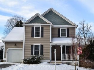 17 Taylor St, New Milford, CT 06776