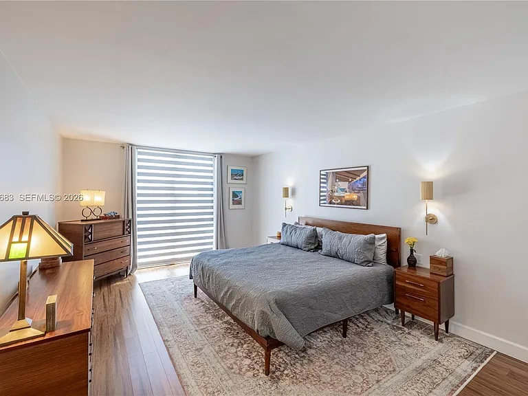 4000 Towerside Ter #308 — Photo 31