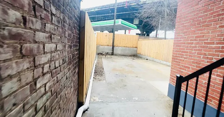 Rented by Aracely Cometti Fan | media 12