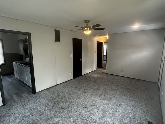 5th image of 6100 Everett Ave