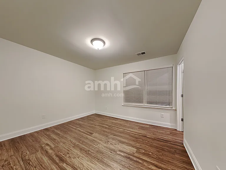 5065 Hudson Valley Dr — Photo 24