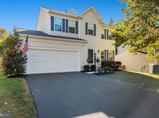 5819 Moonbeam Dr, Woodbridge, VA 22193