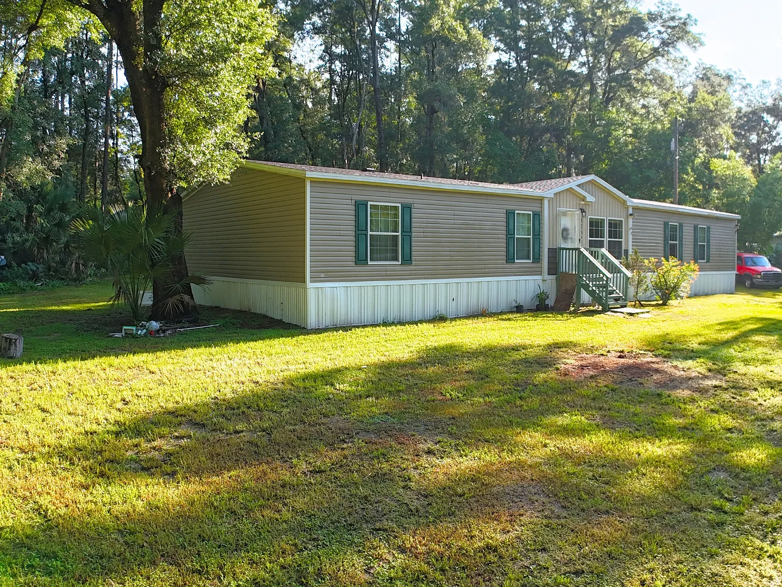 5 bed, 2323 sqft, $850 — Photo 3