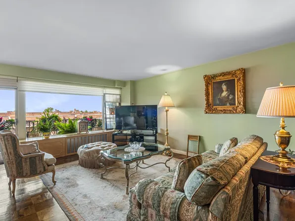 166-25 Powell Cove Boulevard image 11 of 35