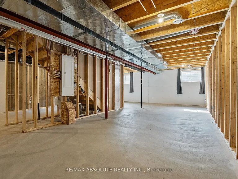 971 Leishman Dr — Photo 30