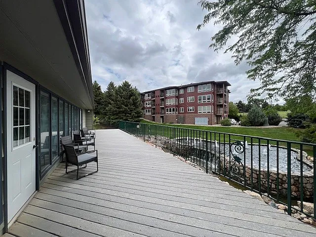 3951 Fairway Hills Dr — Photo 31