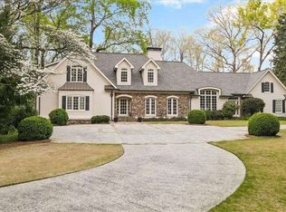 423 Tara Trl NW, Sandy Springs, GA