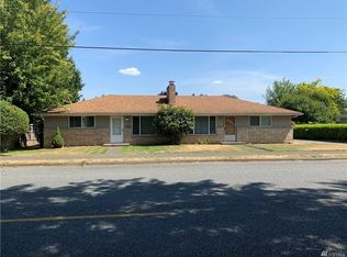 1005 11th St NW, Puyallup, WA 98371