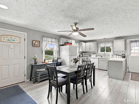 3rd image of 237 Chestnut Hill Avenue