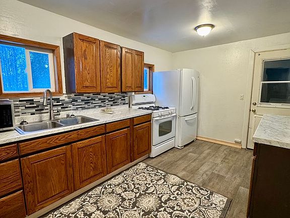 3rd image of 205 McKinley St