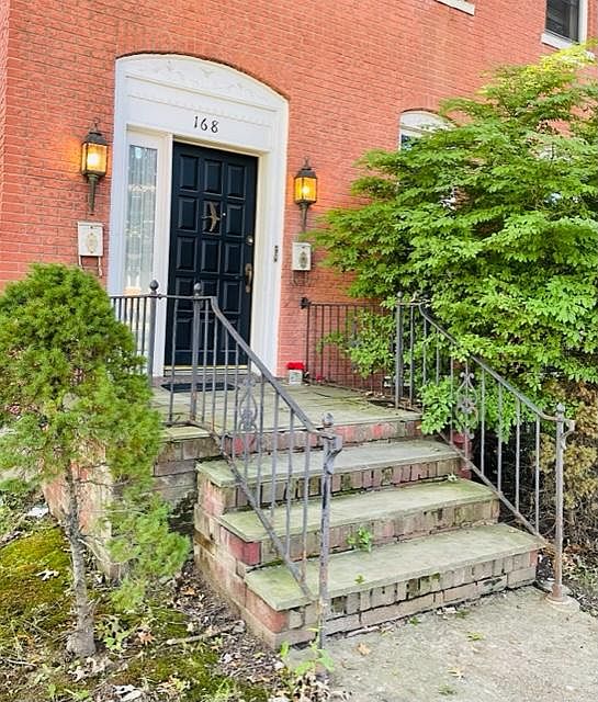 1st image of 168 S Maple Ave APT 1