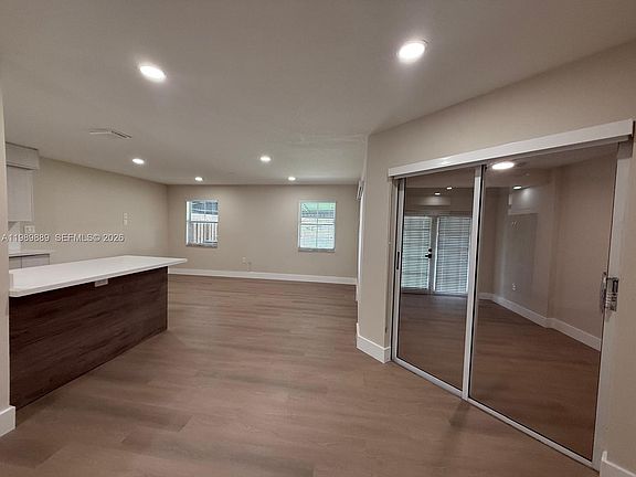5th image of 16432 SW 47th Ter