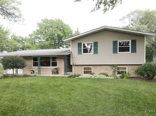 5815 Elm St, Lisle, IL