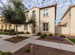 957 S Wallrade Ln, Gilbert, AZ 85296