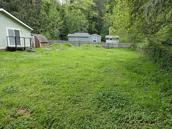 3rd image of 522 S Alder Ln