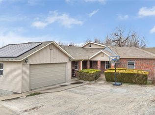 400 Butterfield Coach Rd, Springdale, AR 72764