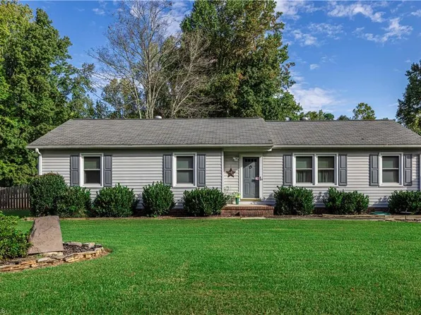 4601 Kincaid Dr, Greensboro, NC 27406