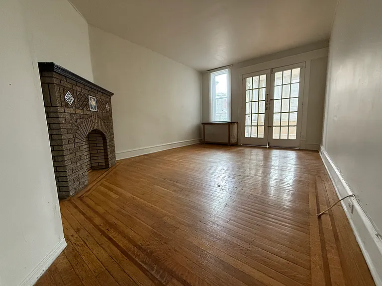 5417 Akron St #1F — Photo 5