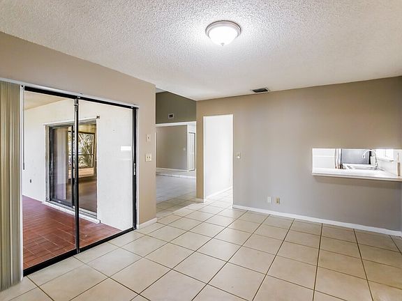 5th image of 10849 NW 23rd Ct