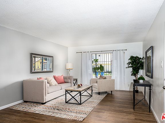 2nd image of 900 Kincaid Ave APT 3