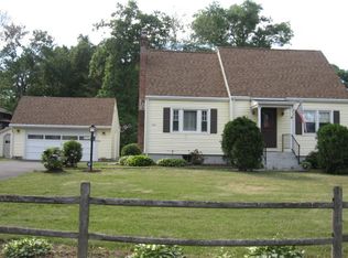 1095 Matianuck Ave, Windsor, CT 06095