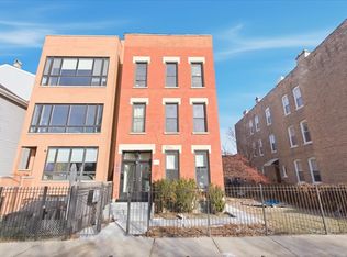 1322 W Ohio St #2R, Chicago, IL 60642