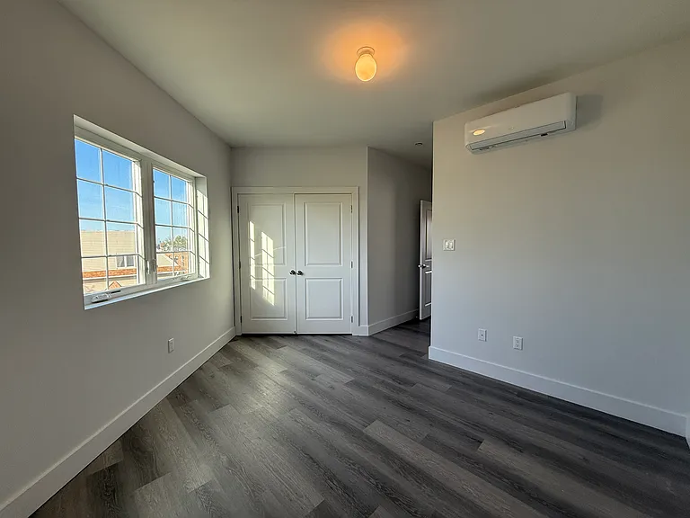 47 Chester Pl #1 — Photo 17