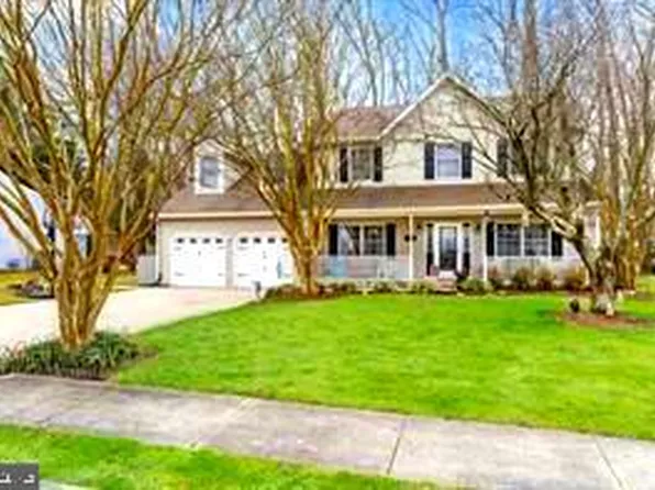 104 Red Oak Dr, Dover, DE 19904