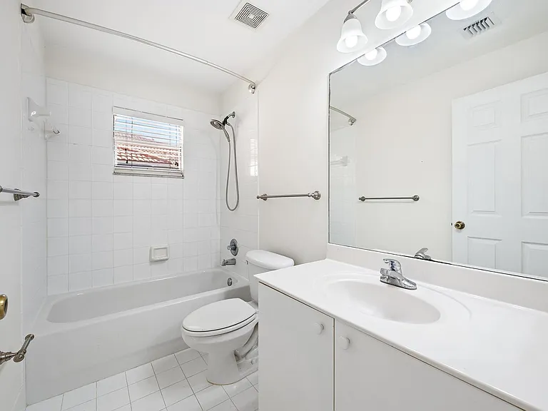 9091 Villa Palma Ln — Photo 6