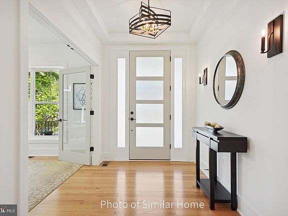 2nd image of 2355 Brilyn Place Fls