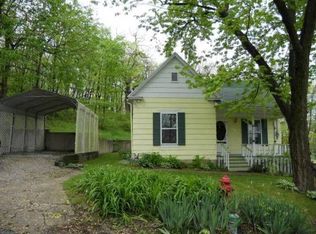 212 W Woods St, Smithville, MO 64089