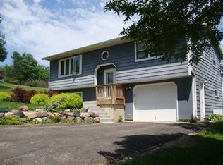 107 Ruste Rd, Barneveld, WI 53507